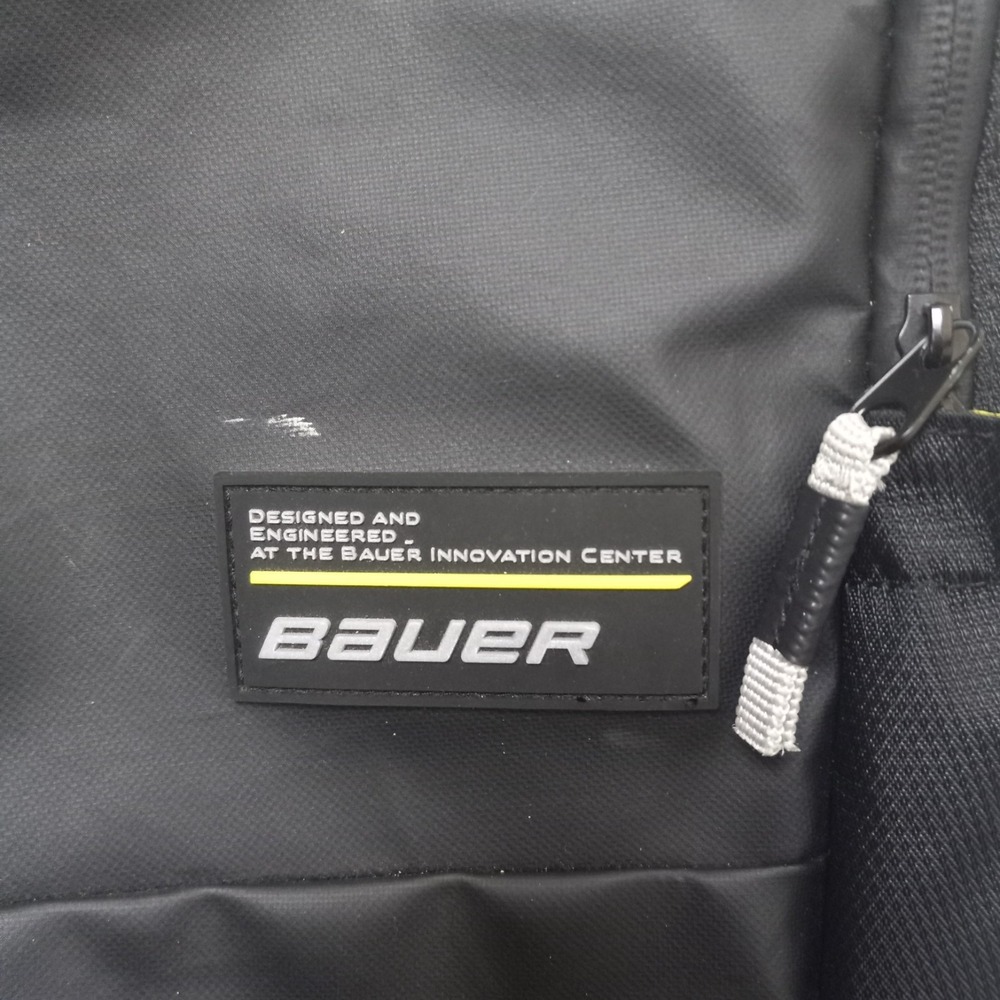 Bauer S21 Elite Backpack Black (0731-3340) hockey backpack 1 broken zipper pic